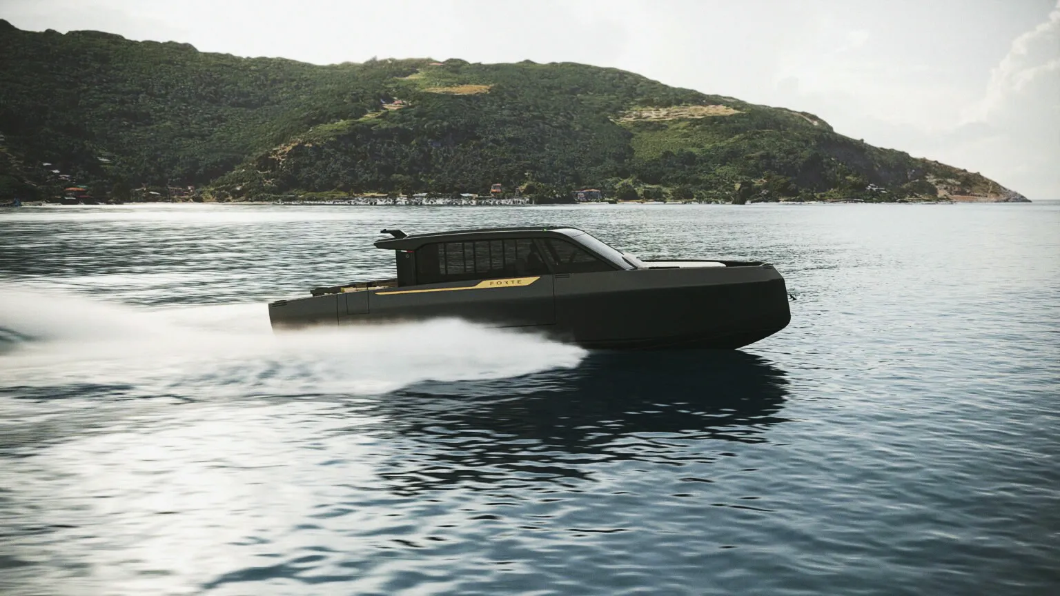 Le Forte 47 Lounge Deck en navigation, vu de bâbord : coque sombre et côte boisée.